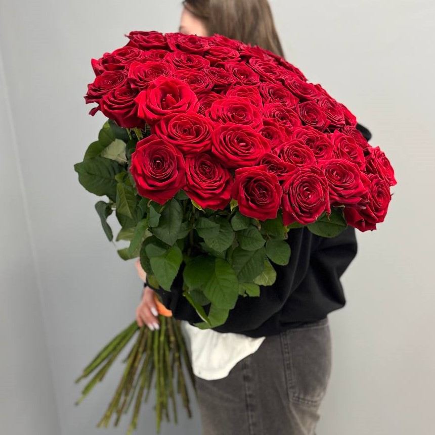 51 красная роза 90 см под ленту