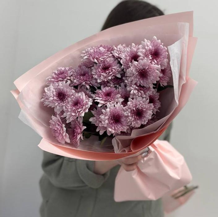 7 розовых хризантем в оформлении