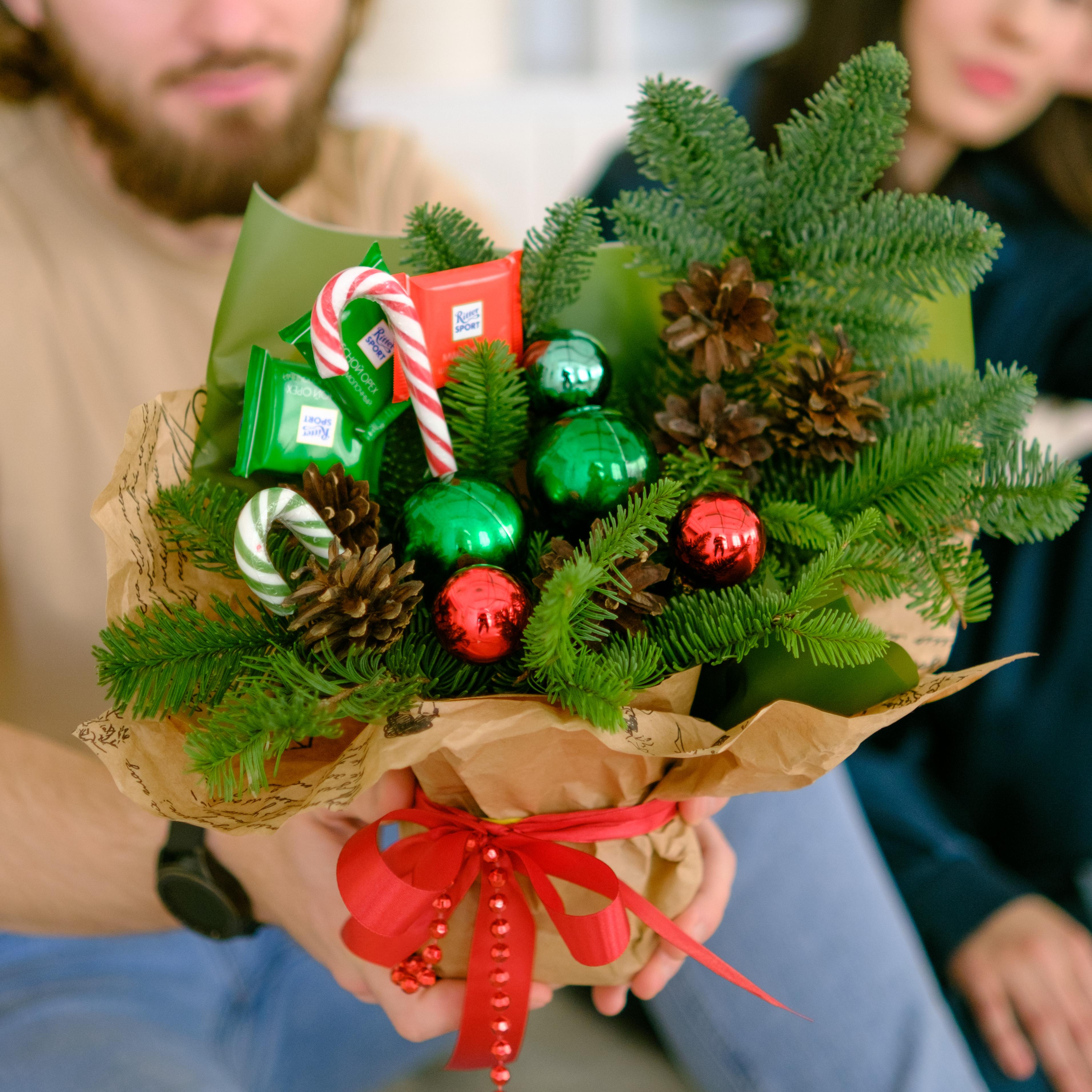 Композиция "Зимний гостинец"