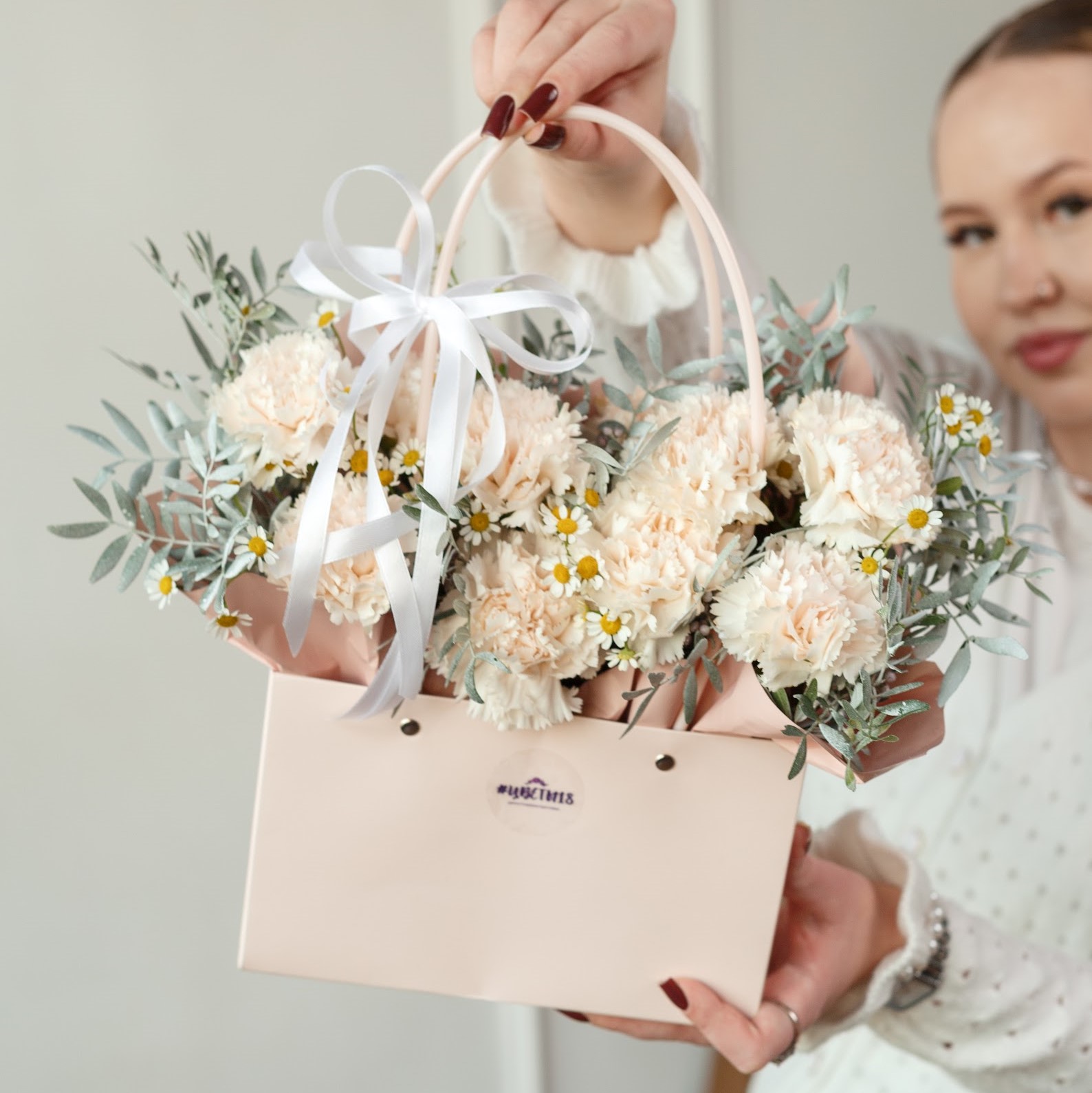 Композиция "Нежность диантусов"