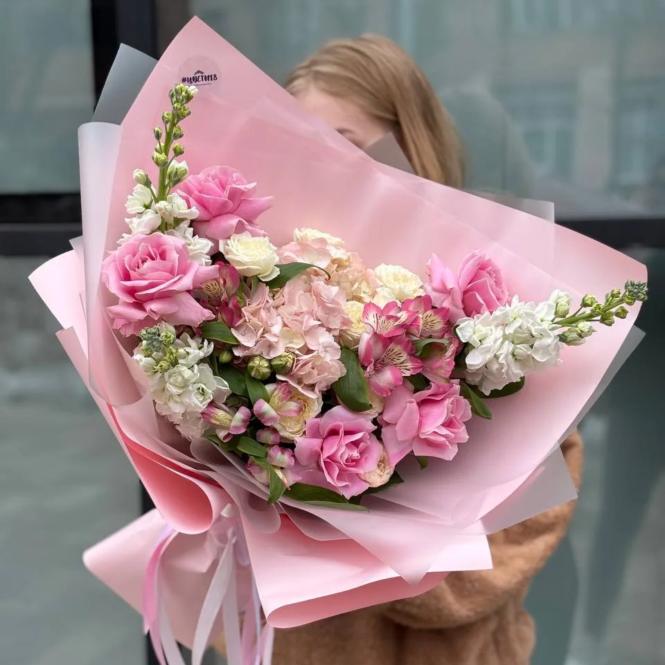 Букет "Розовый рассвет"