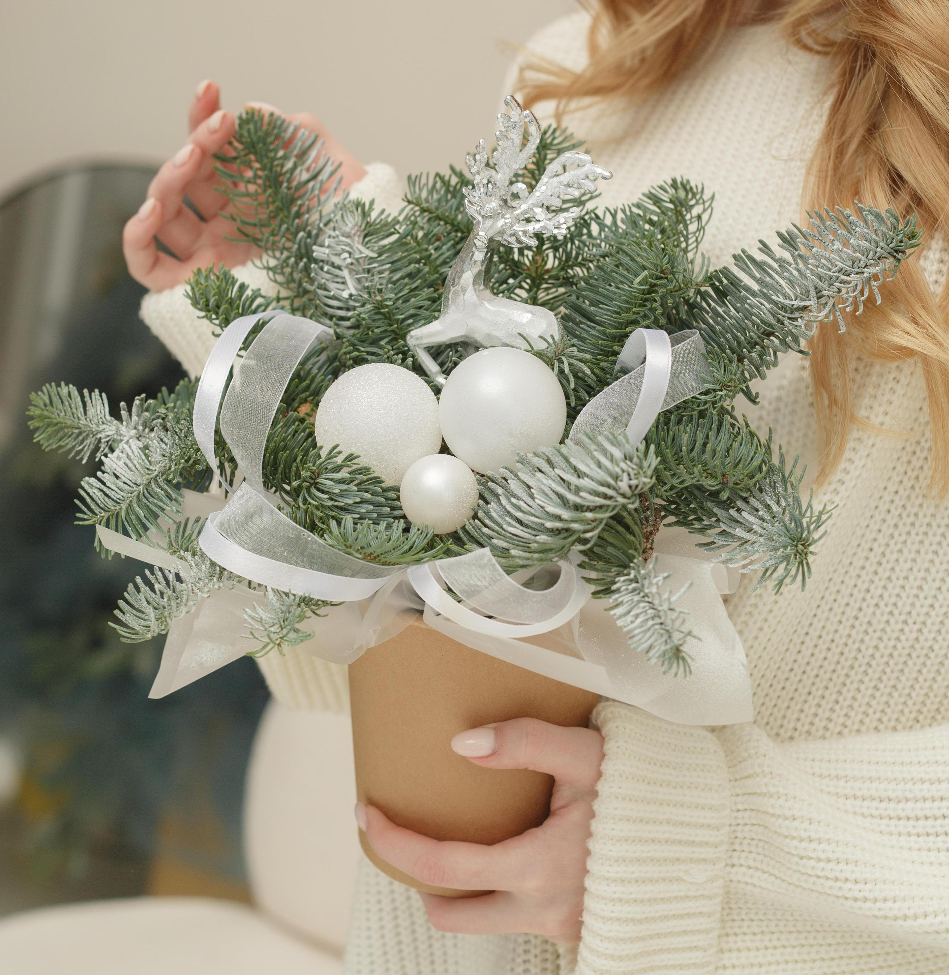 Композиция "Лаконичный праздник"