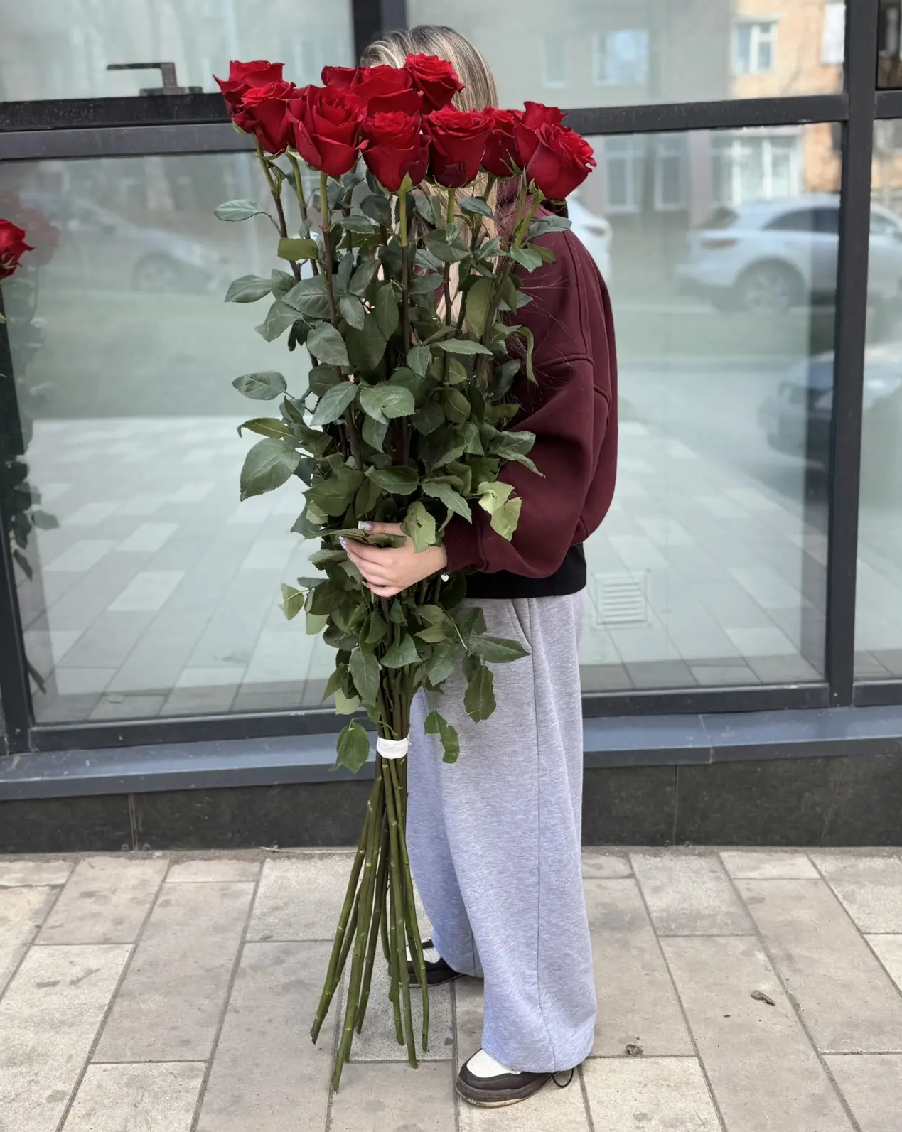 Букет "15 эквадорских роз 140/150 см под ленту"