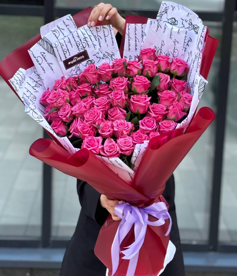 Гигант из малиновых роз 70/80 см XL