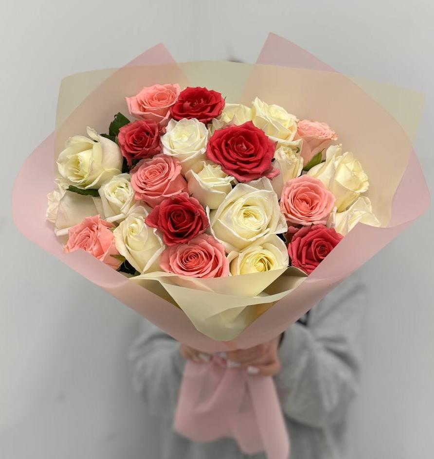 25 ягодных роз 50 см